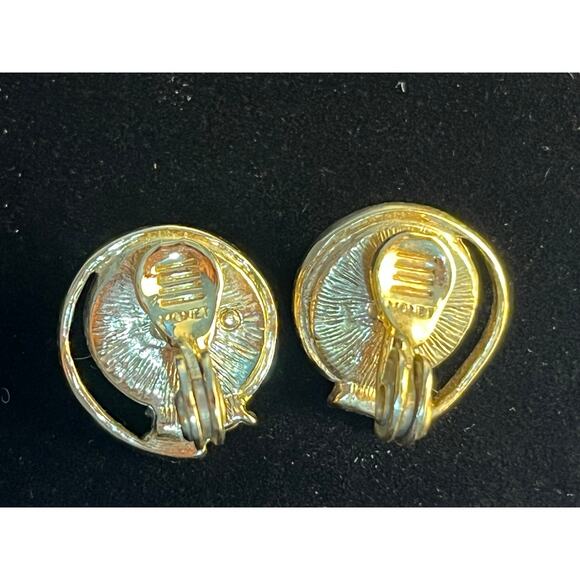 VTG Monet Earrings Clip On Gold Tone Faux Pearl Rhinestones Coquette Prom Formal - Picture 3 of 6